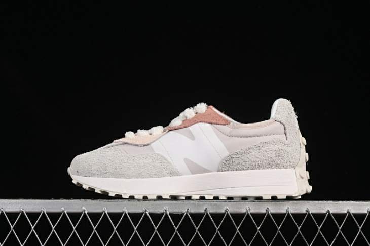 Picture of New Balance 327 _SKUfw19514188772408463fw